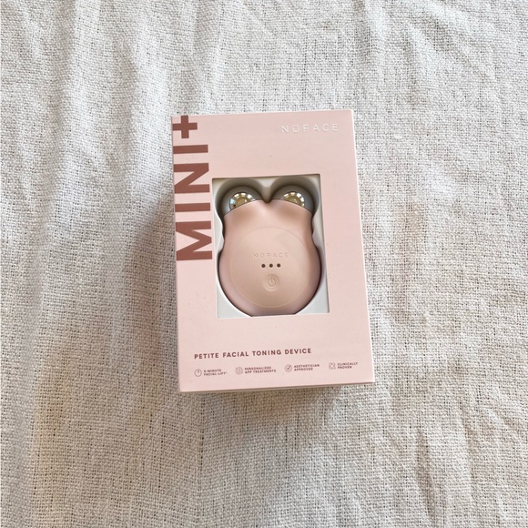 Nuface Mini Starter Kit - Picture 1 of 1